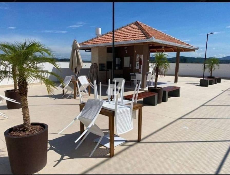 Apartamento Praia Balneario Picarras -Beto Carrero Lägenhet Exteriör bild